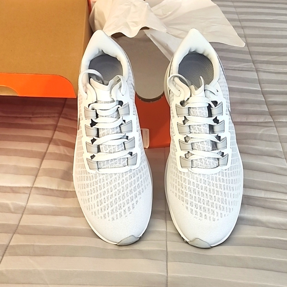 Tennis Shoes